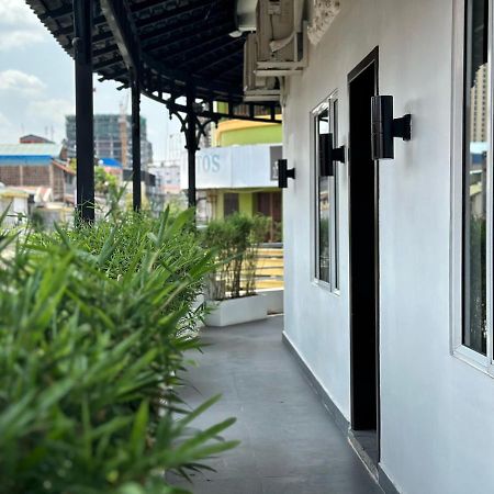 Sun Chakra Boutique Hotel Phnom Penh Exterior photo
