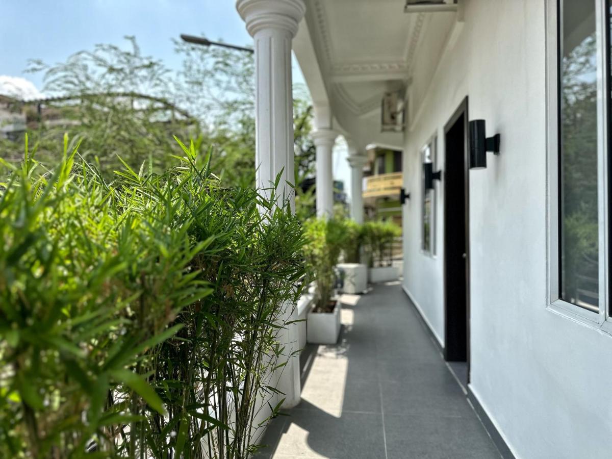 Sun Chakra Boutique Hotel Phnom Penh Exterior photo