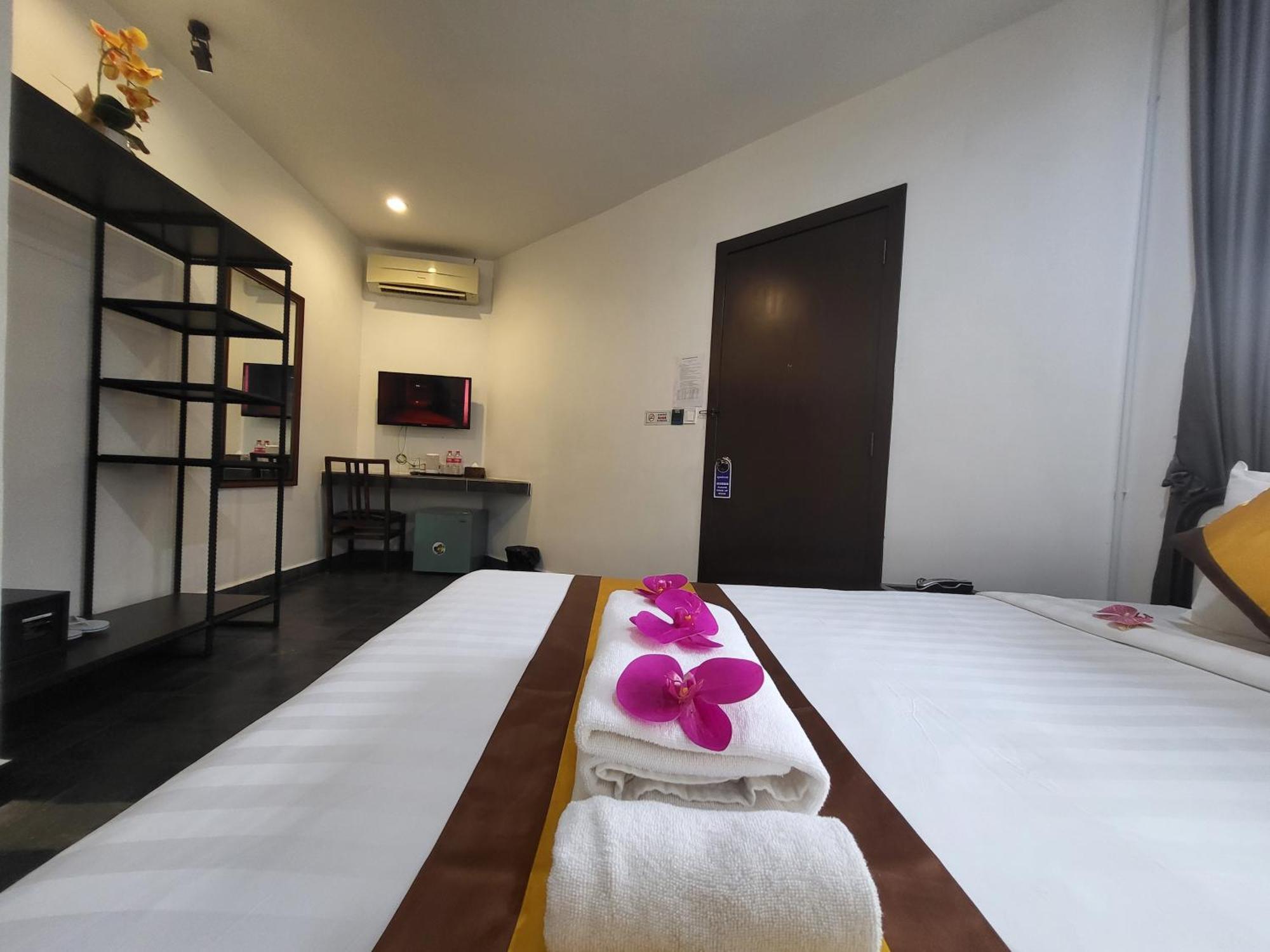 Sun Chakra Boutique Hotel Phnom Penh Exterior photo