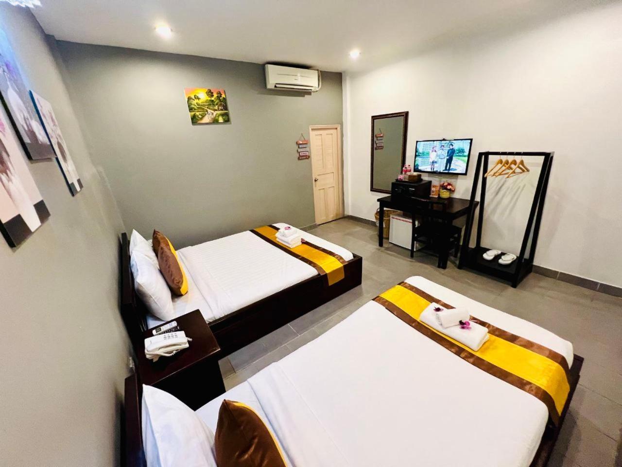Sun Chakra Boutique Hotel Phnom Penh Exterior photo