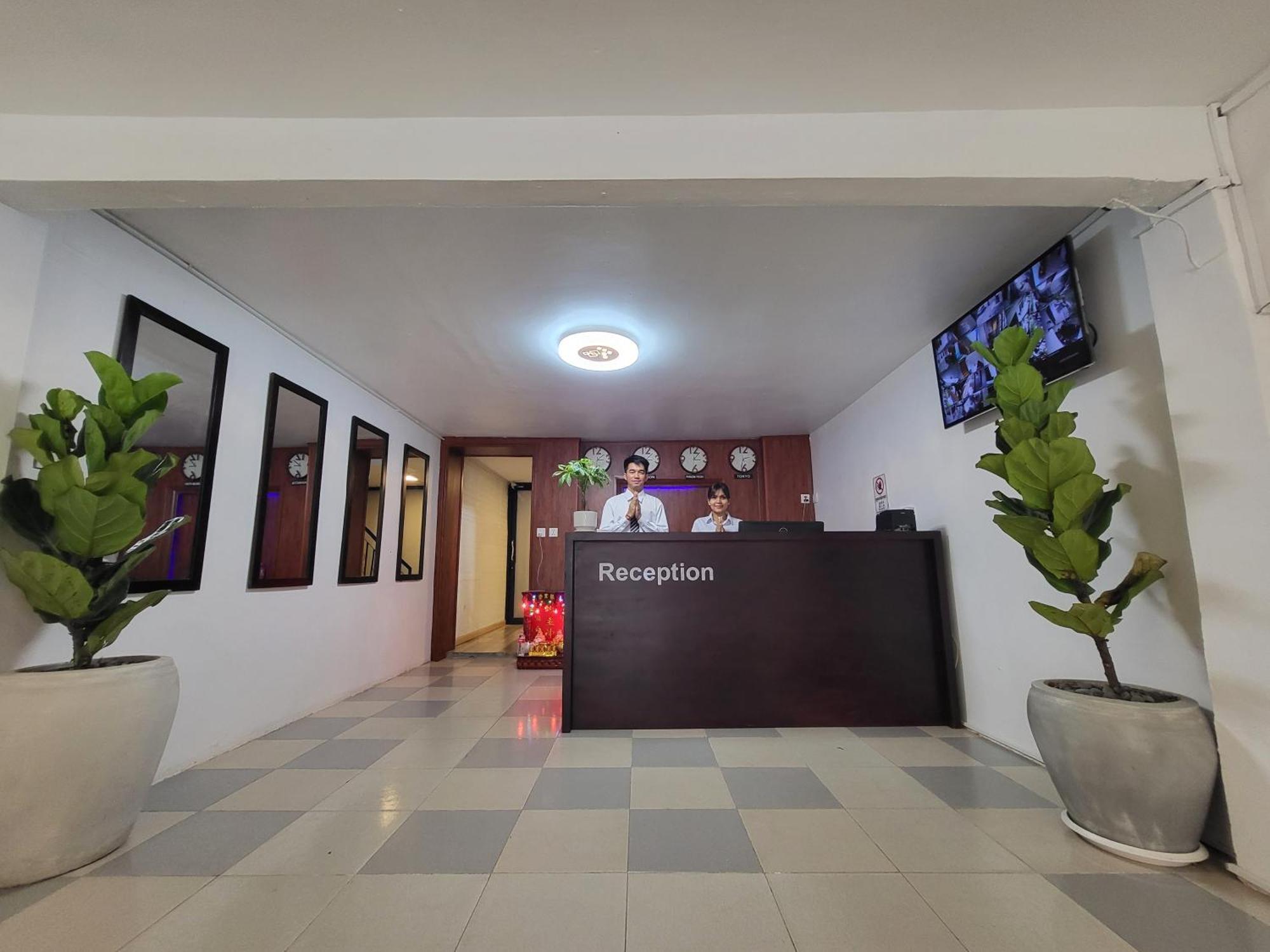 Sun Chakra Boutique Hotel Phnom Penh Exterior photo