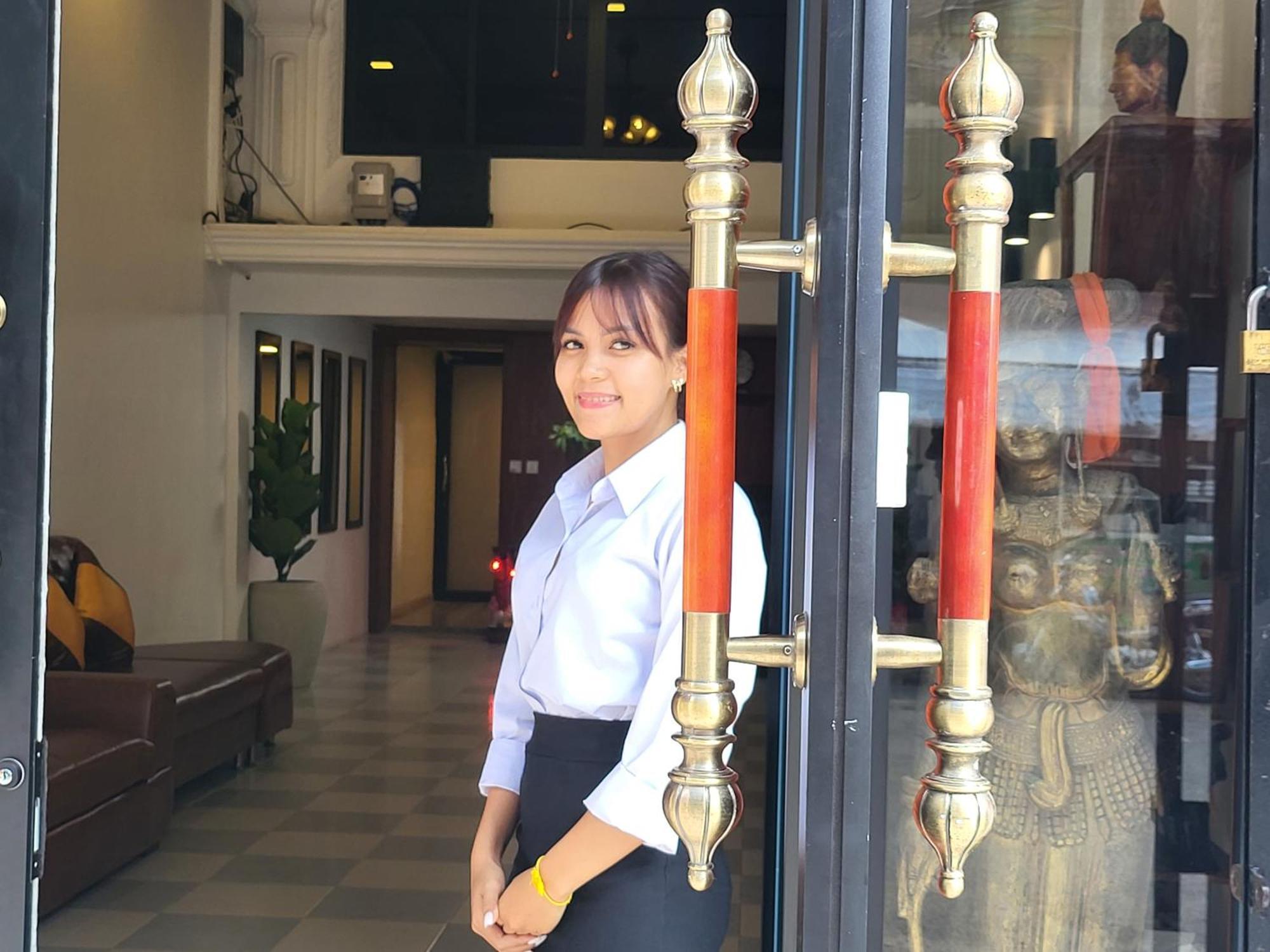 Sun Chakra Boutique Hotel Phnom Penh Exterior photo